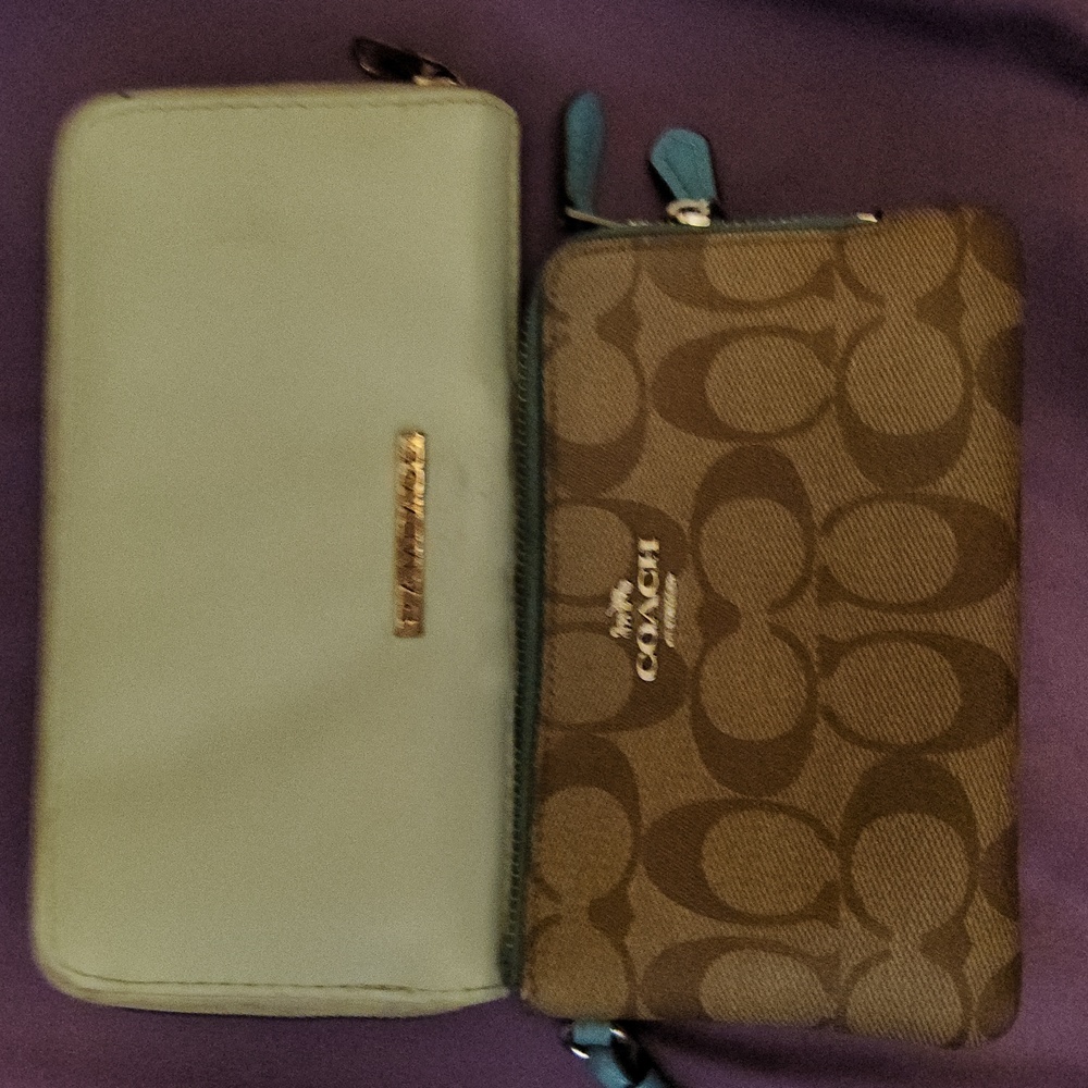 Purses - Picture 2 of 4